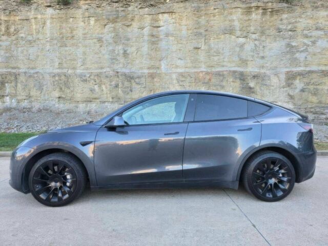 Серый Тесла Другая, объемом двигателя 0 л и пробегом 10 тыс. км за 11500 $, фото 3 на Automoto.ua