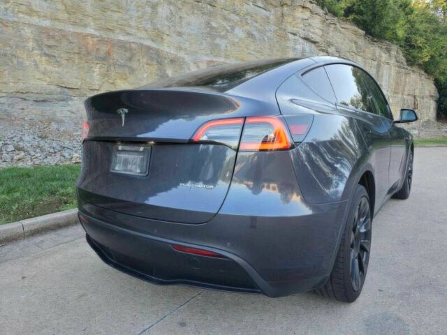 Серый Тесла Другая, объемом двигателя 0 л и пробегом 10 тыс. км за 11500 $, фото 6 на Automoto.ua