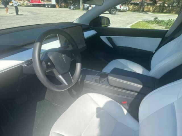 Серый Тесла Другая, объемом двигателя 0 л и пробегом 13 тыс. км за 18700 $, фото 8 на Automoto.ua