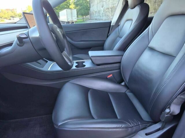 Серый Тесла Другая, объемом двигателя 0 л и пробегом 10 тыс. км за 11500 $, фото 10 на Automoto.ua