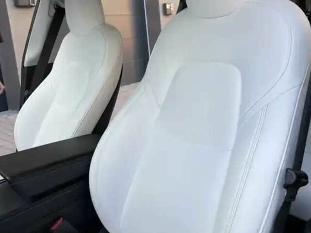 Серый Тесла Другая, объемом двигателя 0 л и пробегом 126 тыс. км за 18000 $, фото 2 на Automoto.ua