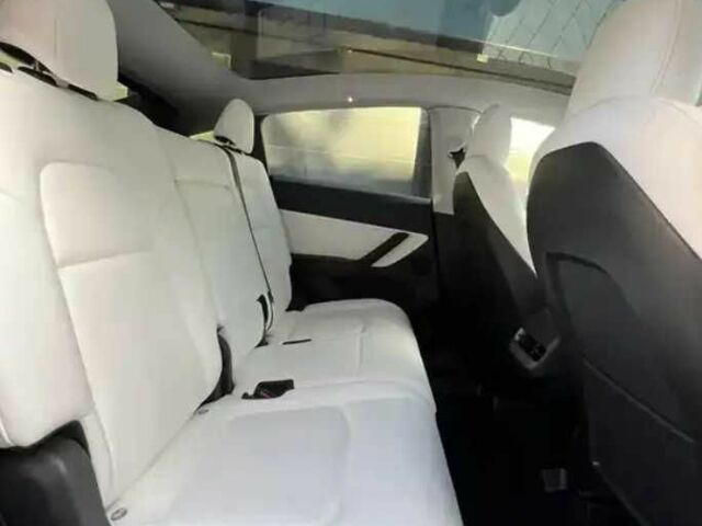 Серый Тесла Другая, объемом двигателя 0 л и пробегом 126 тыс. км за 18000 $, фото 6 на Automoto.ua