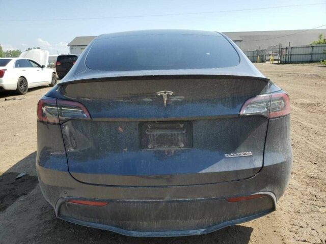 Тесла Другая 2021 в Березань на Automoto.ua Серый Тесла Другая, объемом двигателя 0 л и пробегом 17 тыс. км за 20900 $, фото 3 на Automoto.ua