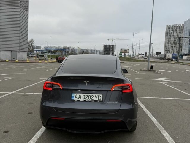 Серый Тесла Другая, объемом двигателя 0 л и пробегом 114 тыс. км за 25000 $, фото 1 на Automoto.ua
