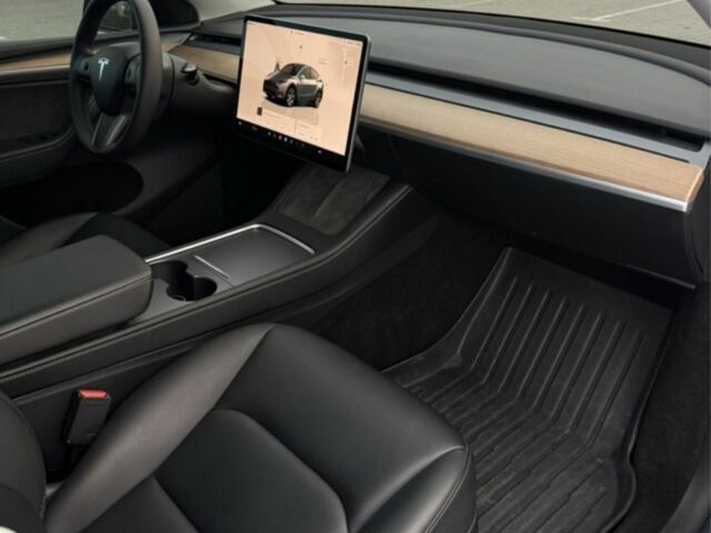 Тесла Другая 2022 в Киеве на Automoto.ua Серый Тесла Другая, объемом двигателя 0 л и пробегом 32 тыс. км за 19200 $, фото 4 на Automoto.ua