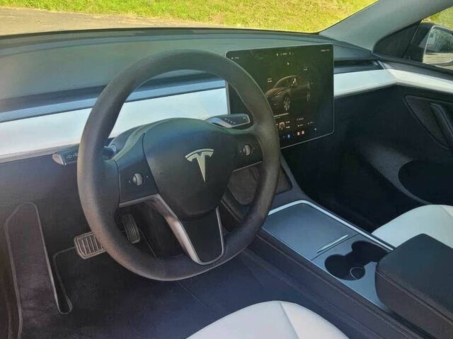 Серый Тесла Другая, объемом двигателя 0 л и пробегом 14 тыс. км за 12350 $, фото 8 на Automoto.ua