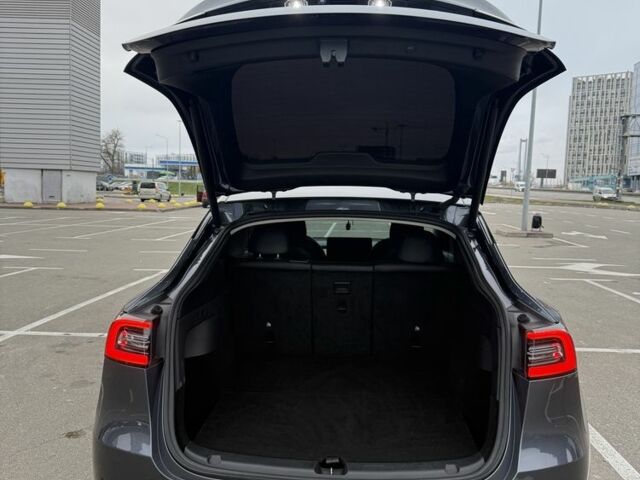 Серый Тесла Другая, объемом двигателя 0 л и пробегом 114 тыс. км за 25000 $, фото 6 на Automoto.ua