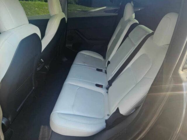 Серый Тесла Другая, объемом двигателя 0 л и пробегом 14 тыс. км за 12350 $, фото 10 на Automoto.ua