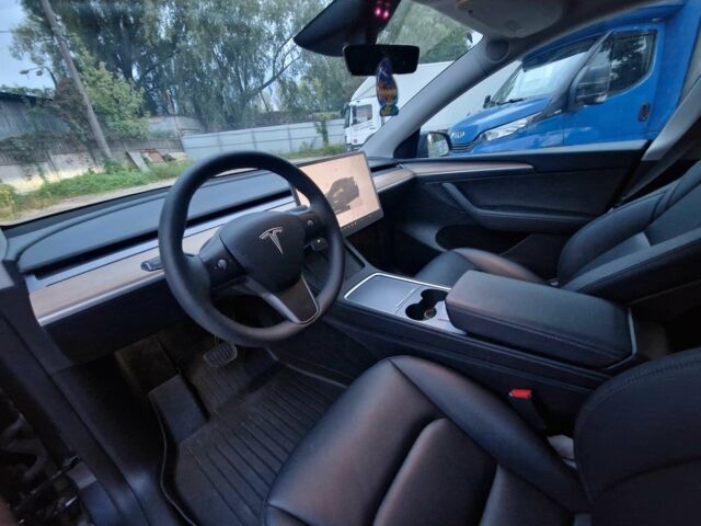 Серый Тесла Другая, объемом двигателя 0 л и пробегом 45 тыс. км за 31300 $, фото 10 на Automoto.ua