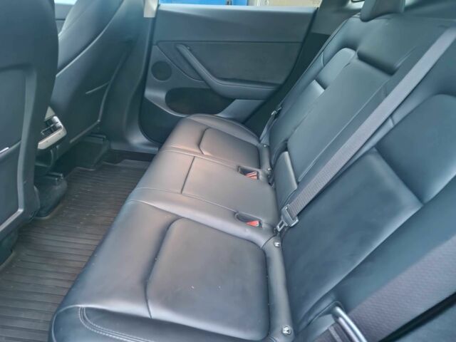 Серый Тесла Другая, объемом двигателя 0 л и пробегом 45 тыс. км за 31300 $, фото 12 на Automoto.ua