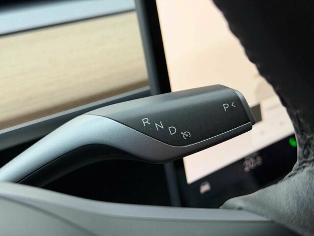 Серый Тесла Другая, объемом двигателя 5 л и пробегом 70 тыс. км за 31000 $, фото 15 на Automoto.ua