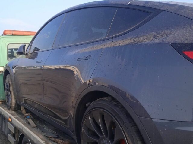 Серый Тесла Другая, объемом двигателя 0 л и пробегом 40 тыс. км за 34700 $, фото 17 на Automoto.ua