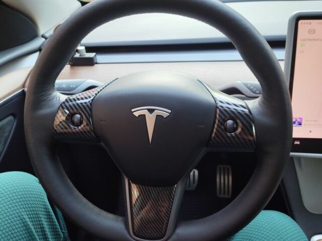 Серый Тесла Другая, объемом двигателя 0 л и пробегом 40 тыс. км за 34700 $, фото 7 на Automoto.ua