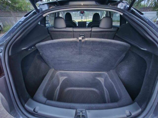 Серый Тесла Другая, объемом двигателя 0 л и пробегом 45 тыс. км за 31300 $, фото 19 на Automoto.ua