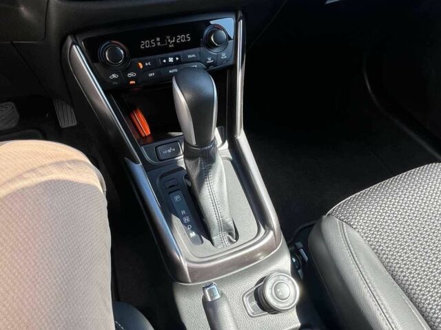 Серый Тесла Другая, объемом двигателя 1.4 л и пробегом 32 тыс. км за 23400 $, фото 7 на Automoto.ua