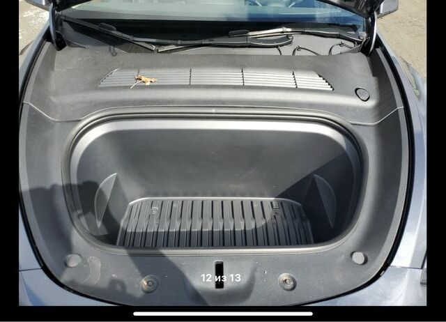 Серый Тесла Другая, объемом двигателя 0 л и пробегом 40 тыс. км за 26853 $, фото 7 на Automoto.ua