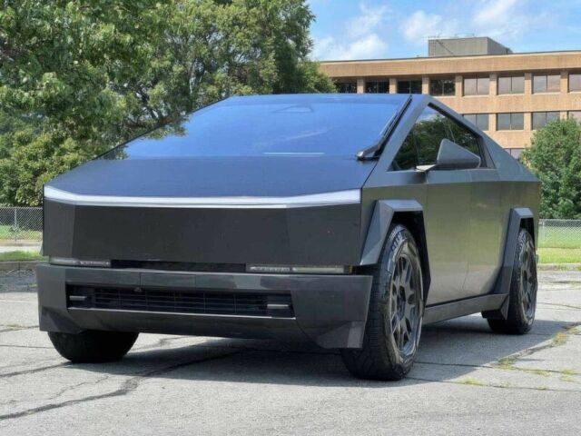 Серый Тесла Другая, объемом двигателя 0 л и пробегом 10 тыс. км за 45000 $, фото 2 на Automoto.ua