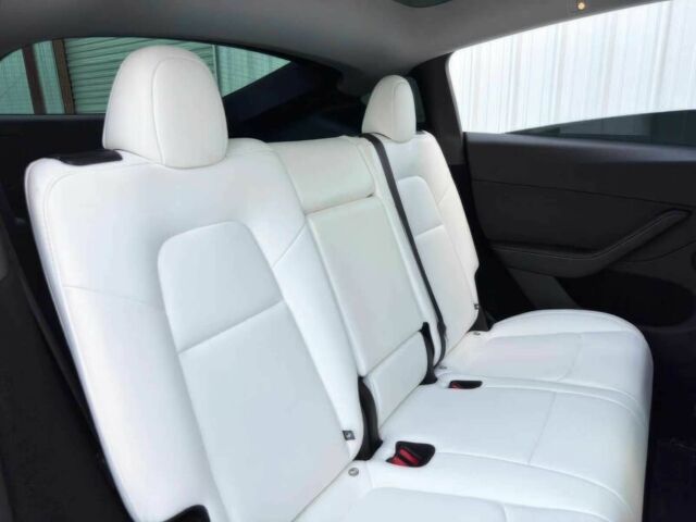 Серый Тесла Другая, объемом двигателя 0 л и пробегом 16 тыс. км за 21000 $, фото 11 на Automoto.ua