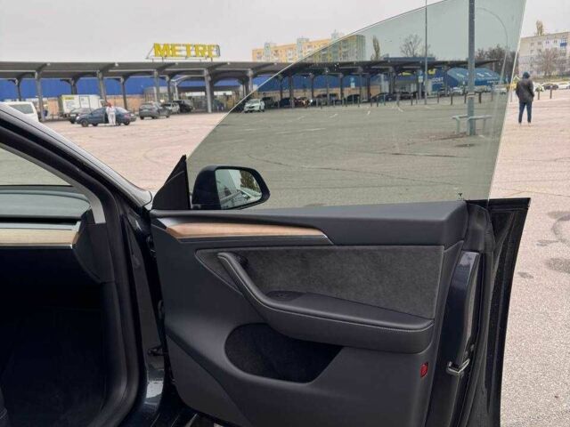 Серый Тесла Другая, объемом двигателя 0 л и пробегом 38 тыс. км за 33500 $, фото 5 на Automoto.ua