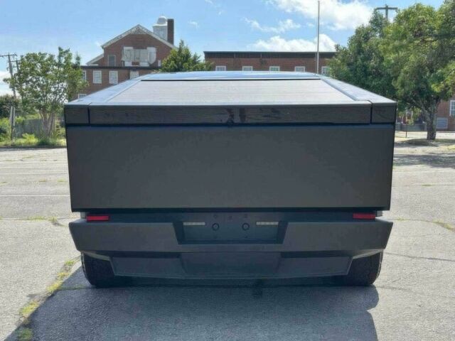 Серый Тесла Другая, объемом двигателя 0 л и пробегом 10 тыс. км за 45000 $, фото 3 на Automoto.ua