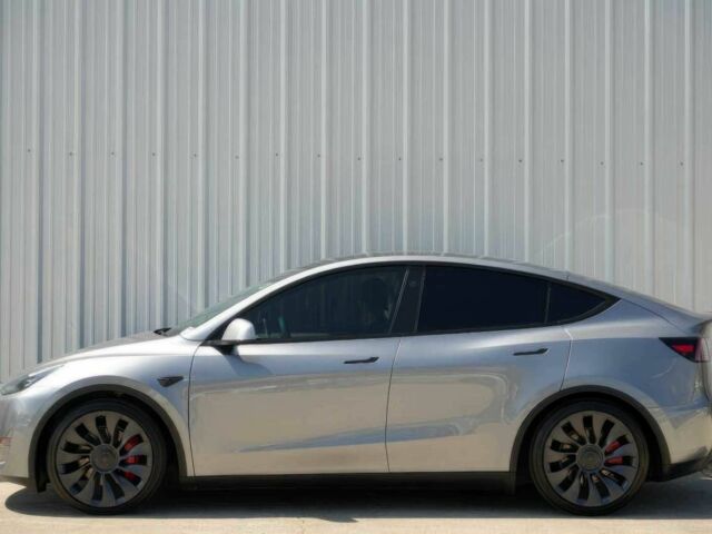 Серый Тесла Другая, объемом двигателя 0 л и пробегом 16 тыс. км за 21000 $, фото 4 на Automoto.ua