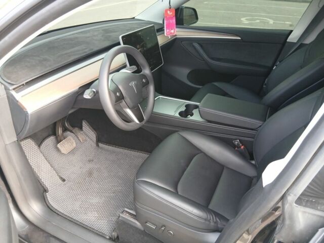 Тесла Другая 2024 в Никополе на Automoto.ua Серый Тесла Другая, объемом двигателя 0 л и пробегом 5 тыс. км за 27200 $, фото 6 на Automoto.ua