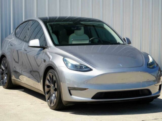 Серый Тесла Другая, объемом двигателя 0 л и пробегом 16 тыс. км за 21000 $, фото 2 на Automoto.ua