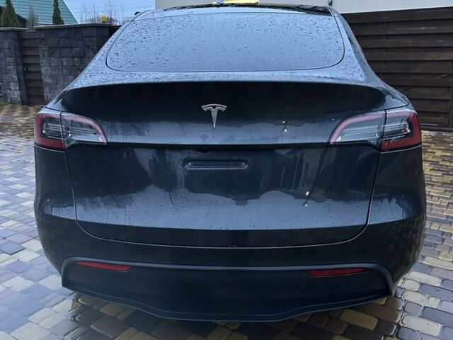 Серый Тесла Другая, объемом двигателя 0 л и пробегом 14 тыс. км за 28200 $, фото 5 на Automoto.ua