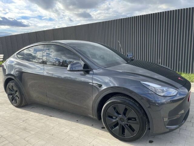 Тесла Другая 2024 в Тернополе на Automoto.ua Серый Тесла Другая, объемом двигателя 0 л и пробегом 3 тыс. км за 28000 $, фото 2 на Automoto.ua