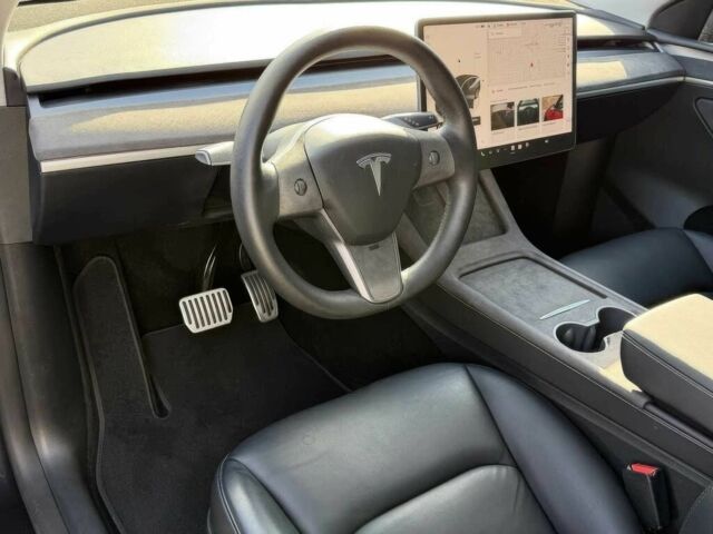Серый Тесла Другая, объемом двигателя 0 л и пробегом 16 тыс. км за 12300 $, фото 5 на Automoto.ua