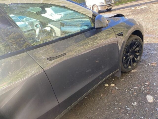 Серый Тесла Другая, объемом двигателя 0 л и пробегом 8 тыс. км за 25000 $, фото 3 на Automoto.ua