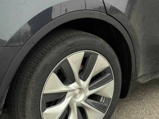 Серый Тесла Другая, объемом двигателя 0 л и пробегом 38 тыс. км за 33500 $, фото 13 на Automoto.ua