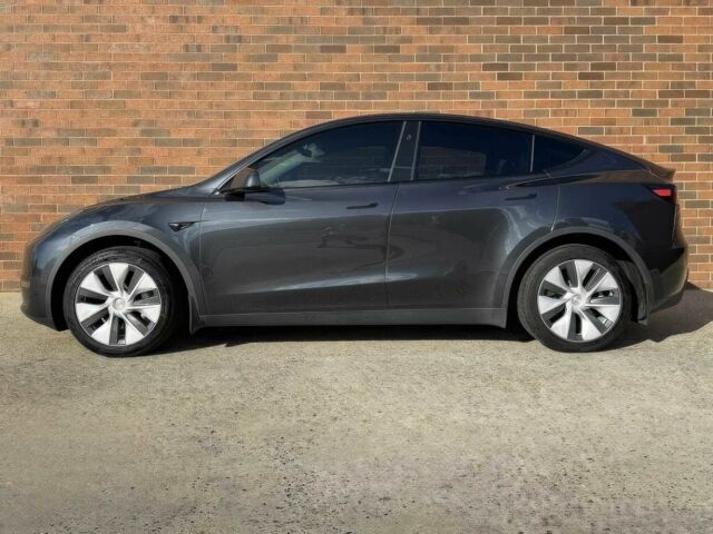 Серый Тесла Другая, объемом двигателя 0 л и пробегом 16 тыс. км за 12300 $, фото 4 на Automoto.ua