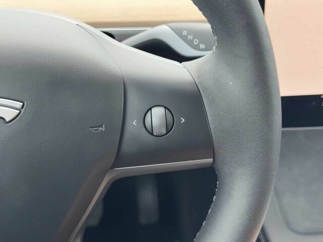 Серый Тесла Другая, объемом двигателя 0 л и пробегом 4 тыс. км за 28000 $, фото 14 на Automoto.ua