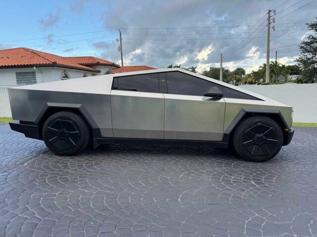 Тесла Другая 2025 в Днепре (Днепропетровске) на Automoto.ua Серый Тесла Другая, объемом двигателя 0 л и пробегом 10 тыс. км за 60000 $, фото 5 на Automoto.ua