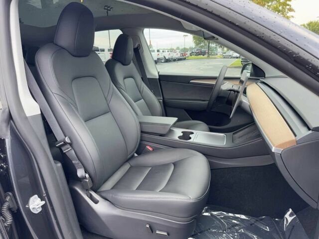 Серый Тесла Другая, объемом двигателя 0 л и пробегом 4 тыс. км за 28000 $, фото 9 на Automoto.ua