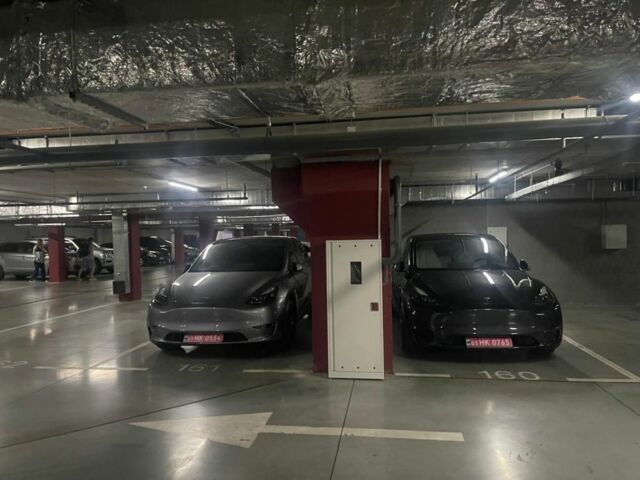 Сірий Тесла Інша, об'ємом двигуна 0 л та пробігом 1000 тис. км за 32500 $, фото 6 на Automoto.ua