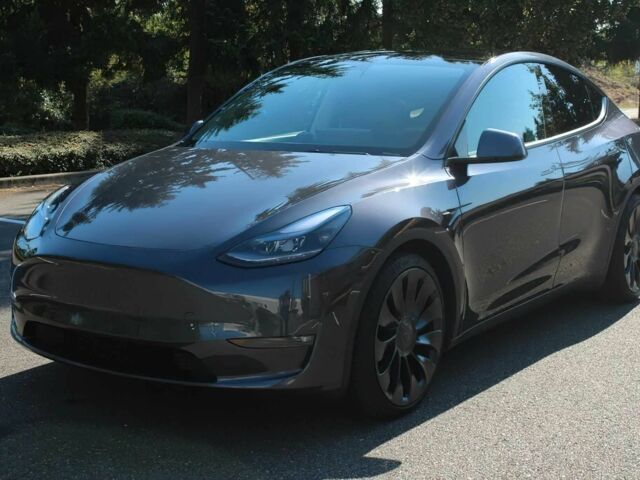 Тесла Другая 2022 в Днепре (Днепропетровске) на Automoto.ua Серый Тесла Другая, объемом двигателя 0 л и пробегом 14 тыс. км за 18000 $, фото 2 на Automoto.ua