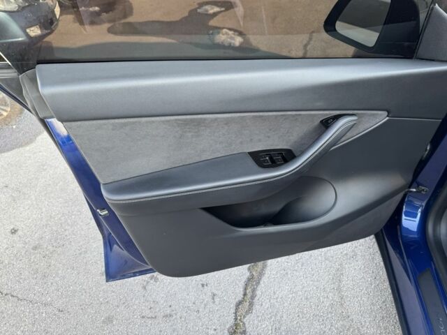 Синий Тесла Другая, объемом двигателя 0 л и пробегом 120 тыс. км за 27999 $, фото 11 на Automoto.ua