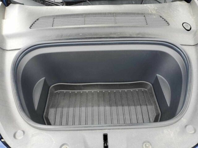 Синий Тесла Другая, объемом двигателя 0 л и пробегом 58 тыс. км за 9900 $, фото 11 на Automoto.ua