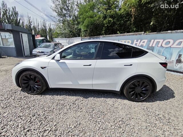 Белый Тесла Model Y, объемом двигателя 0 л и пробегом 133 тыс. км за 26500 $, фото 4 на Automoto.ua