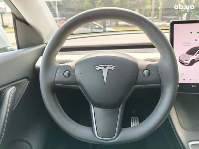 Белый Тесла Model Y, объемом двигателя 0 л и пробегом 133 тыс. км за 26500 $, фото 16 на Automoto.ua