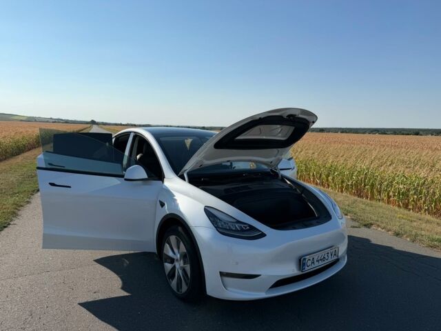 Белый Тесла Model Y, объемом двигателя 0 л и пробегом 70 тыс. км за 24800 $, фото 28 на Automoto.ua