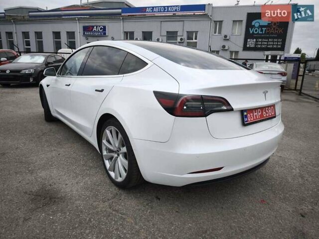 Белый Тесла Model Y, объемом двигателя 0 л и пробегом 126 тыс. км за 19999 $, фото 18 на Automoto.ua