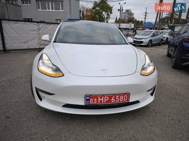 Белый Тесла Model Y, объемом двигателя 0 л и пробегом 126 тыс. км за 19999 $, фото 29 на Automoto.ua