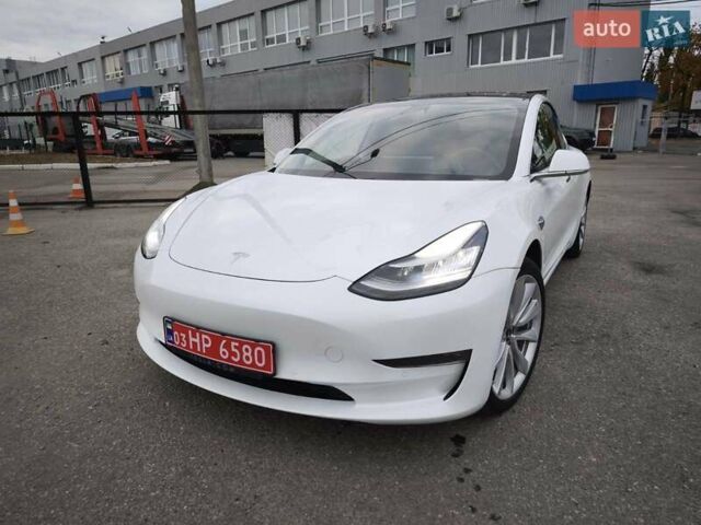Белый Тесла Model Y, объемом двигателя 0 л и пробегом 126 тыс. км за 19999 $, фото 33 на Automoto.ua
