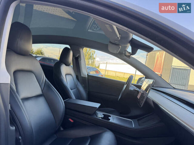 Белый Тесла Model Y, объемом двигателя 0 л и пробегом 110 тыс. км за 21500 $, фото 25 на Automoto.ua