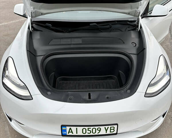 Білий Тесла Model Y, об'ємом двигуна 0 л та пробігом 70 тис. км за 28000 $, фото 9 на Automoto.ua