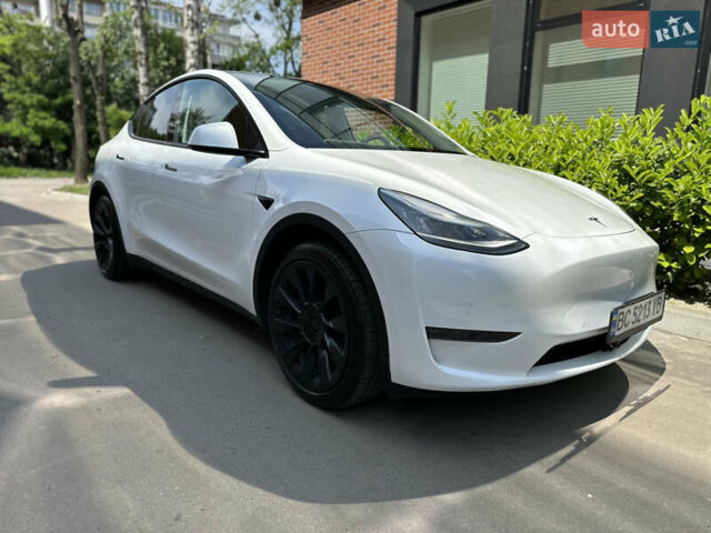 Белый Тесла Model Y, объемом двигателя 0 л и пробегом 53 тыс. км за 23500 $, фото 24 на Automoto.ua