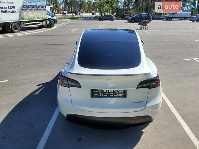 Белый Тесла Model Y, объемом двигателя 0 л и пробегом 9 тыс. км за 33333 $, фото 17 на Automoto.ua